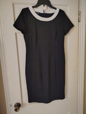⭐🆕Covington Black Shift Dress with White Collar